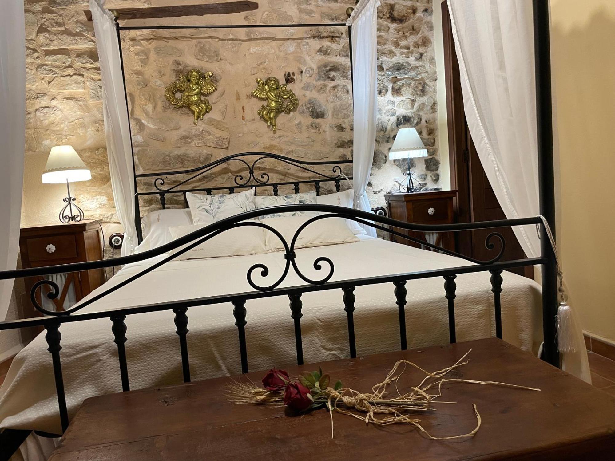 ולדרוברס Casa Lidia - Antigua Posada Real מראה חיצוני תמונה